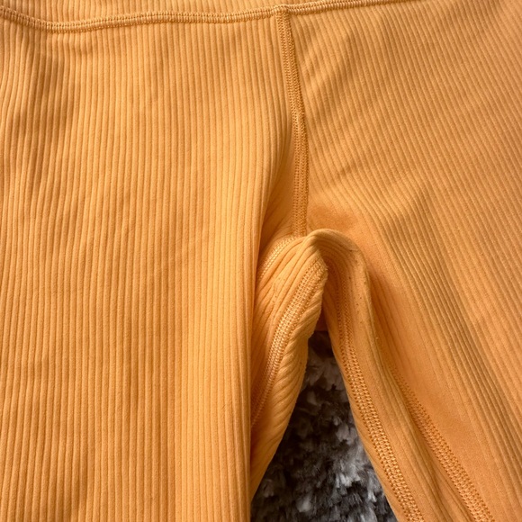 Lululemon Align Ribbed High-rise Pant 25” in Mango Dream size 6 - Picture 4 of 9